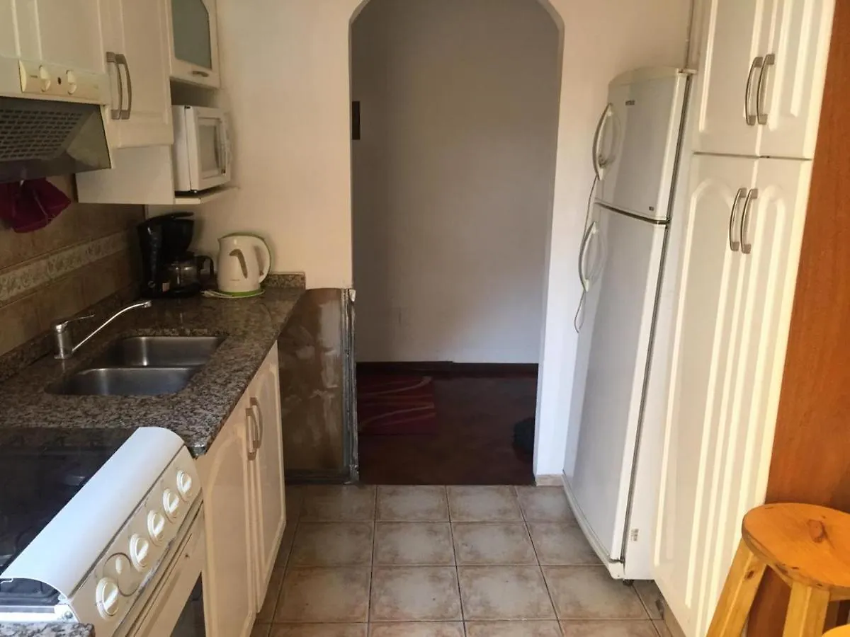 Apartamento Amplio departamento céntrico finas terminaciones Mendoza 0*,